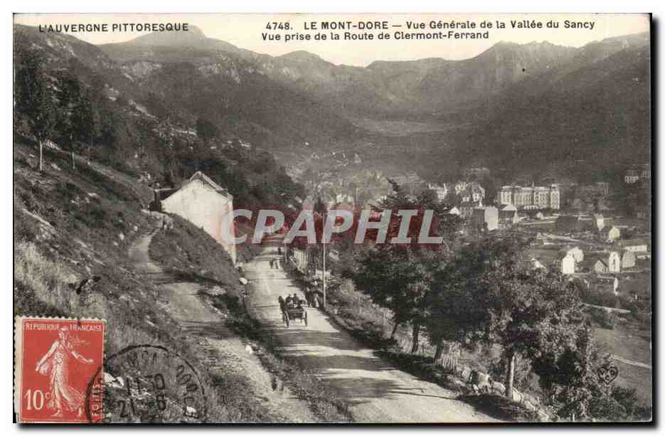 CPA Le Mont Dore Vue generale de la vallee du Sancy