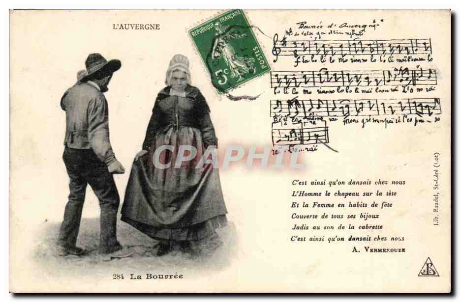 CPA Auvergne La bourree ( folklore costume danse )