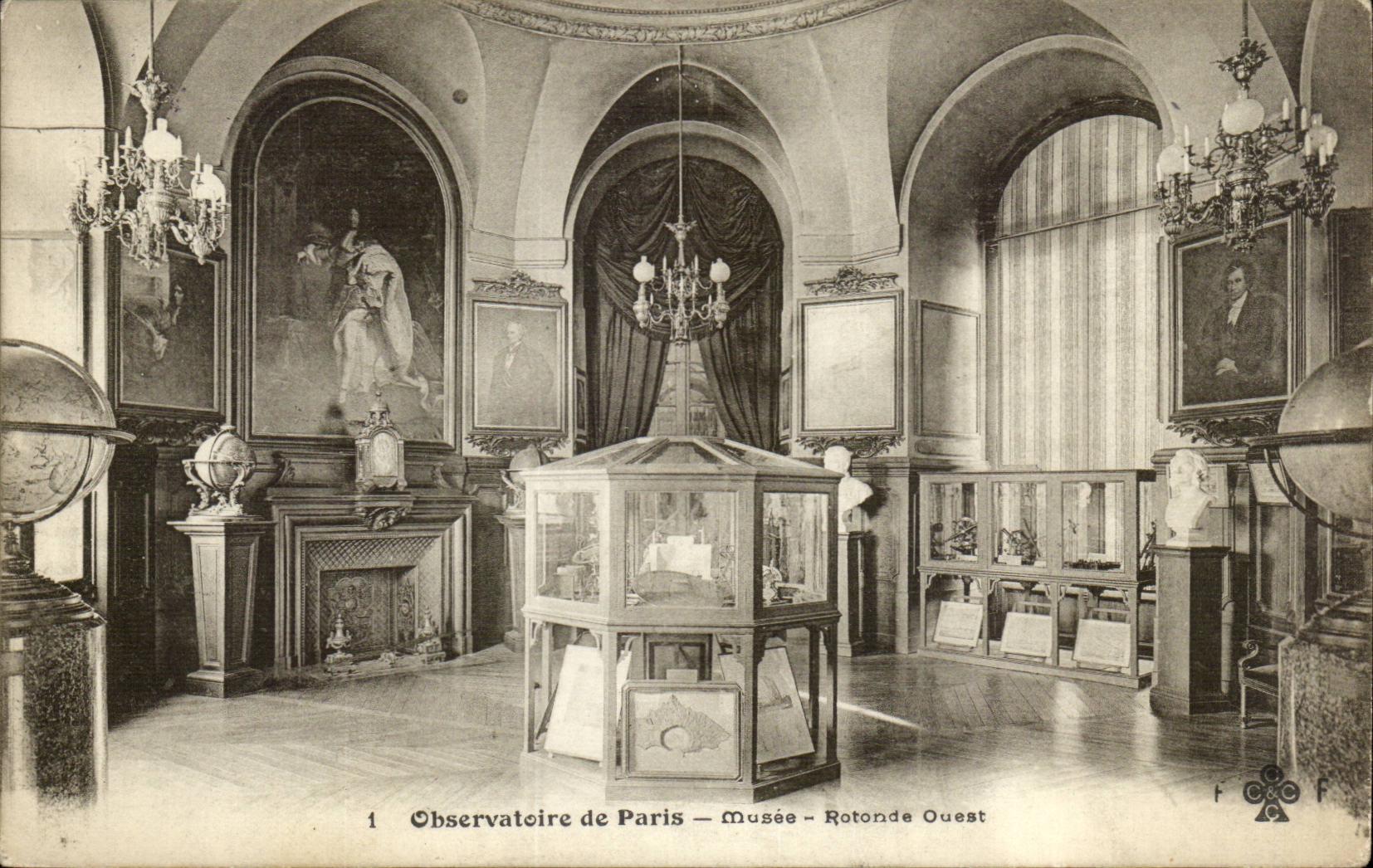 Paris CPA L'Observatoire Musee Rotonde ouest