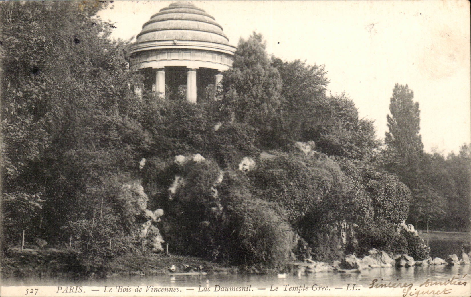 CPA Paris Le bois de Vincennes le temple Grec