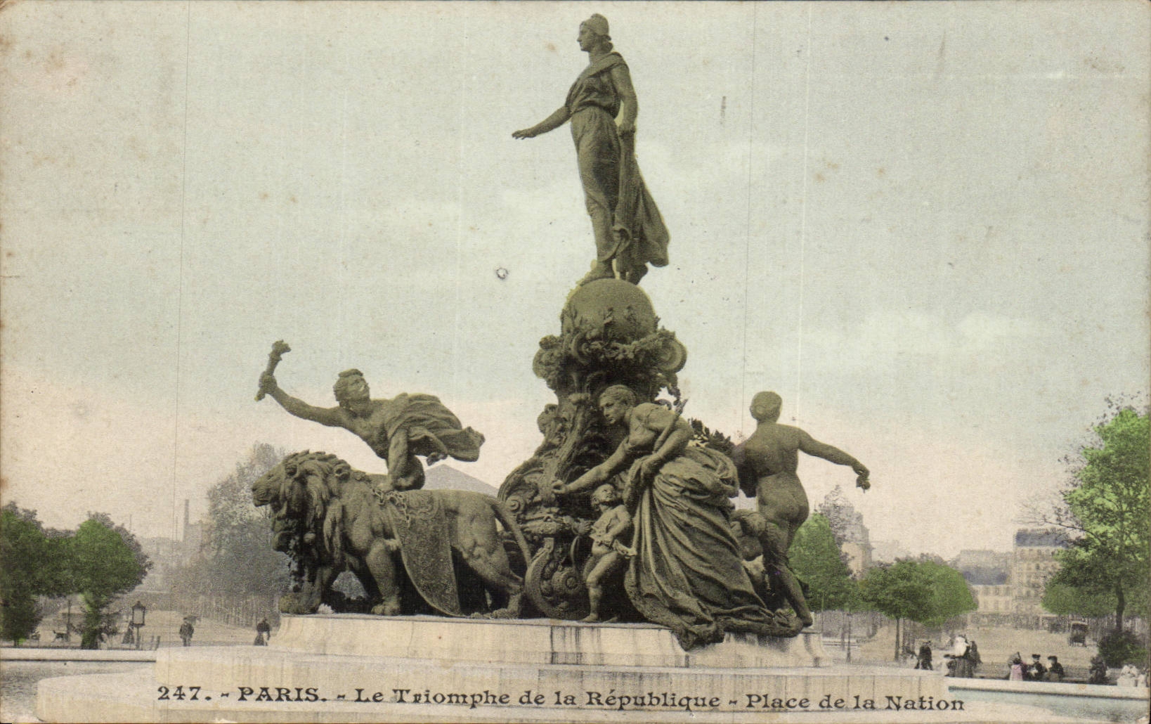 Paris 12 - Le Triomphe de la Republique - Place de la Nation - CPA 