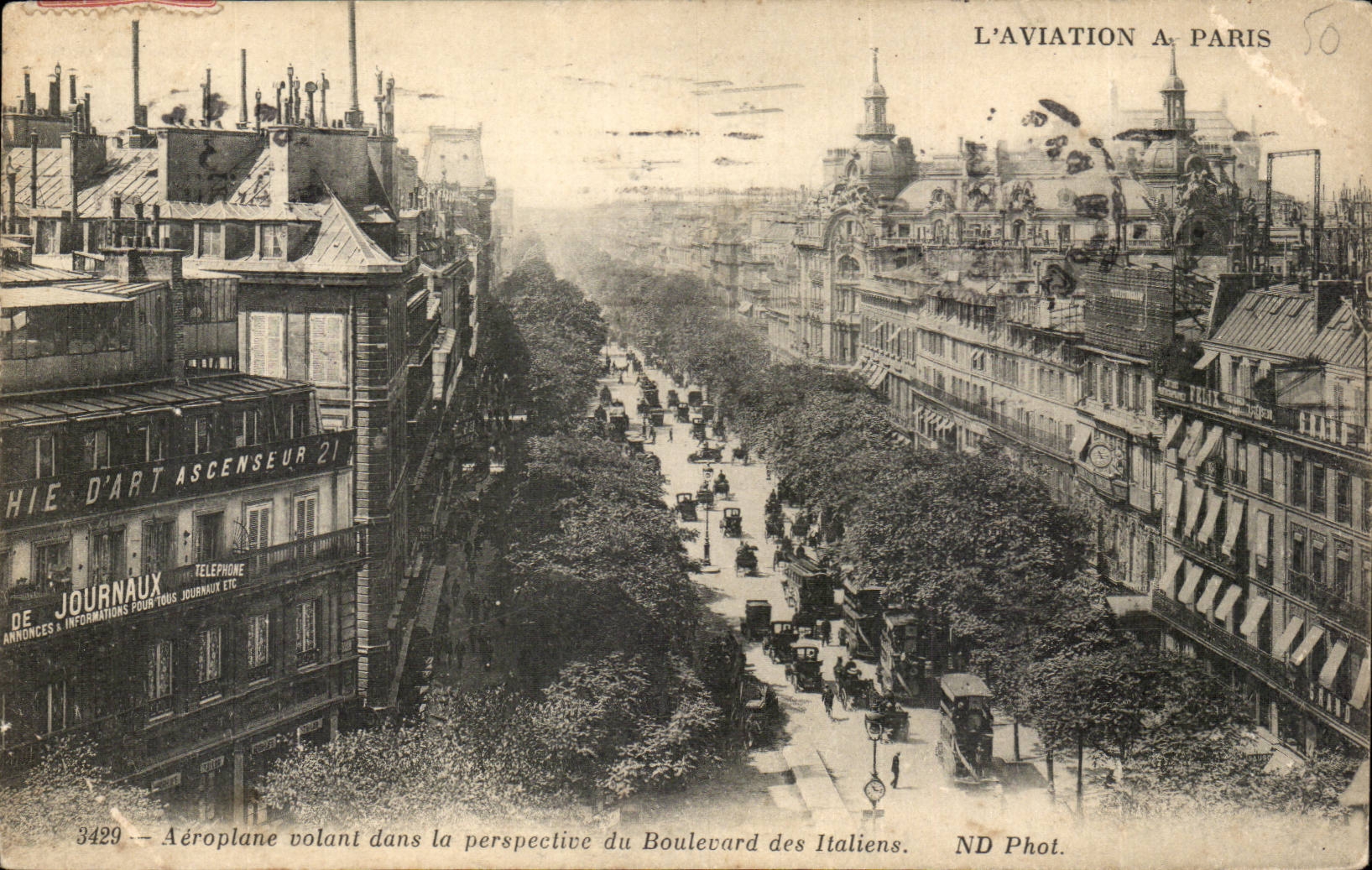 Paris - 2 - Boulevard des Italiens - Aeroplane volant dans la perspective - L'Aviation et Paris - CPA 
