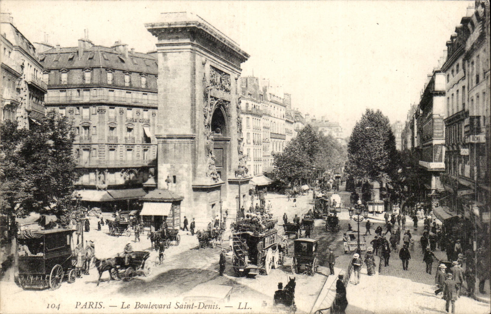Paris 10 - Le Boulevard Saint Denis - CPA 