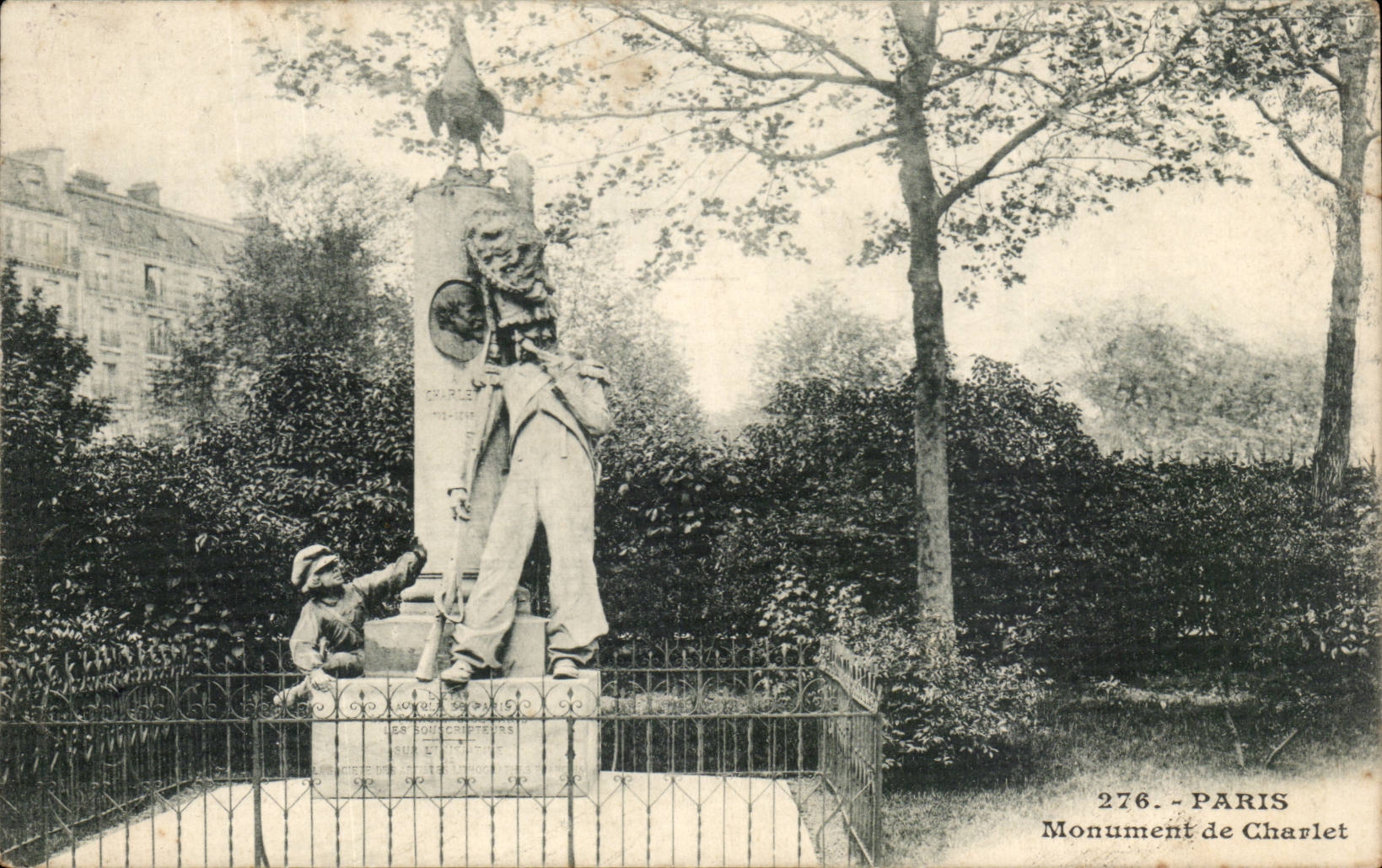 Paris - 3 - Monument de Charlot CPA 
