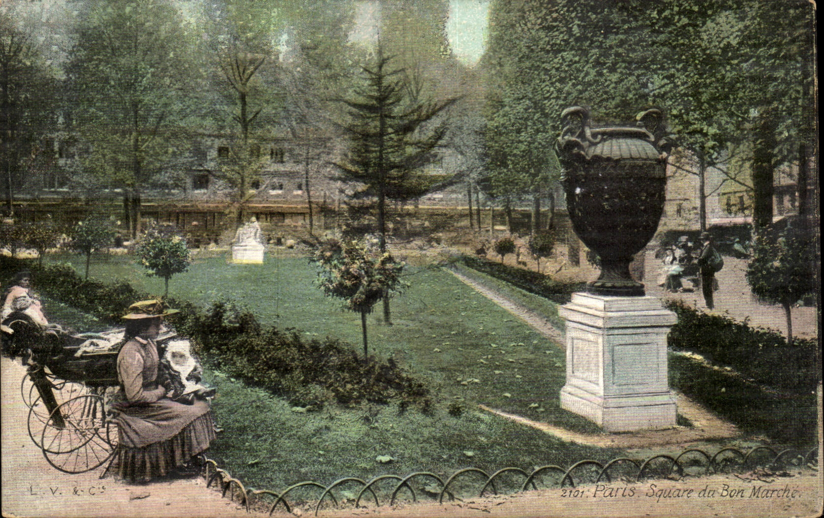 Paris 7 - Square du Bon Marche CPA 