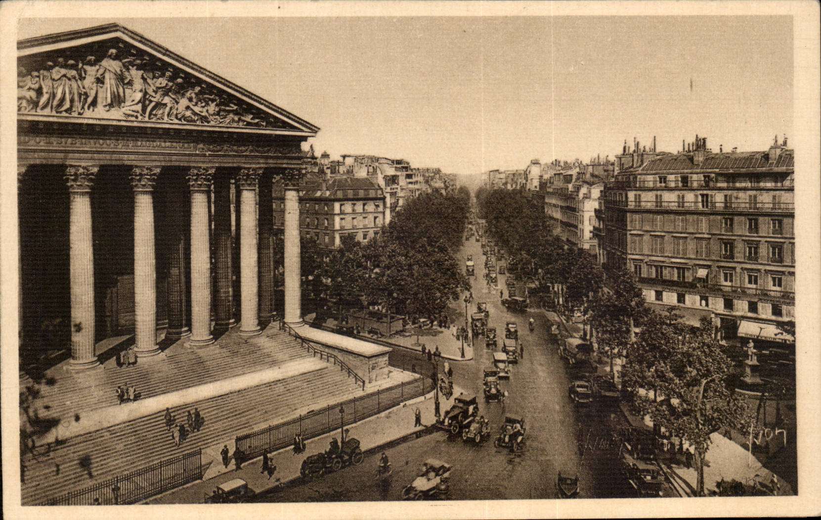 Paris - 8 - Le Madeleine et Le Boulevard de la Madeleine - CPA 