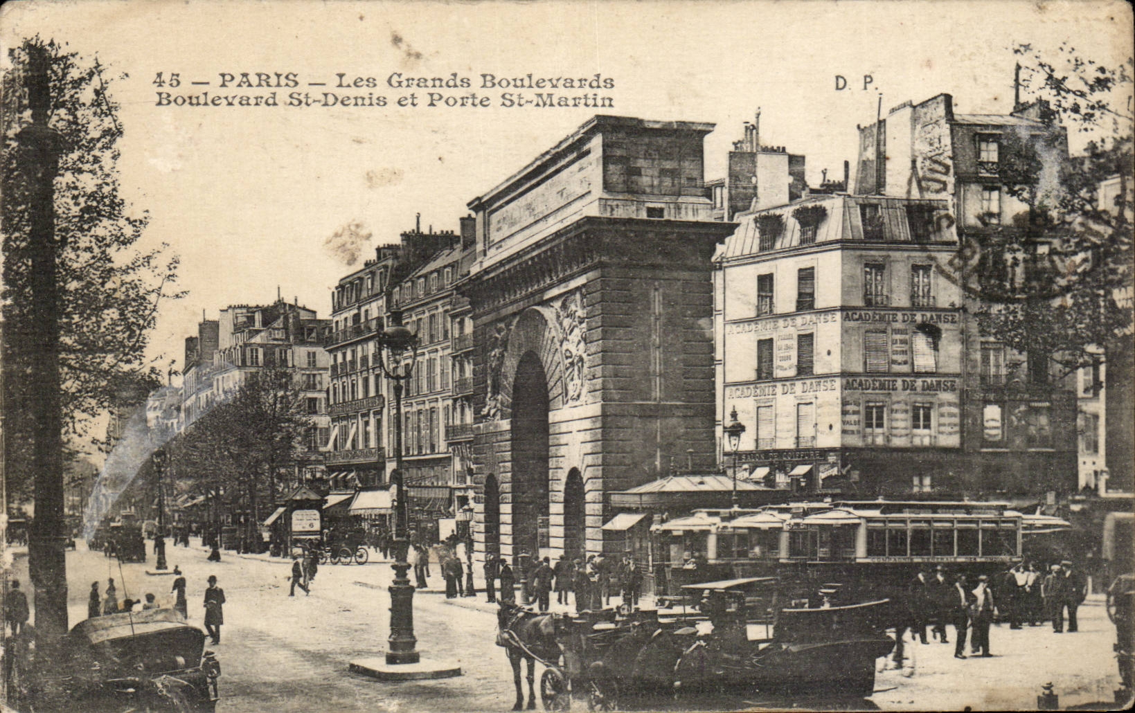 Paris 10- Les Grands Boulevards Saint Denis et Porte Saint Martin CPA - 