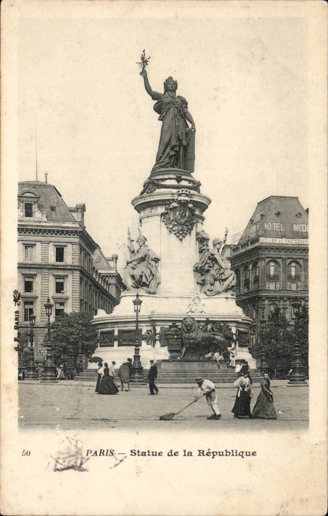 Paris 10 - Place de la Republique CPA 