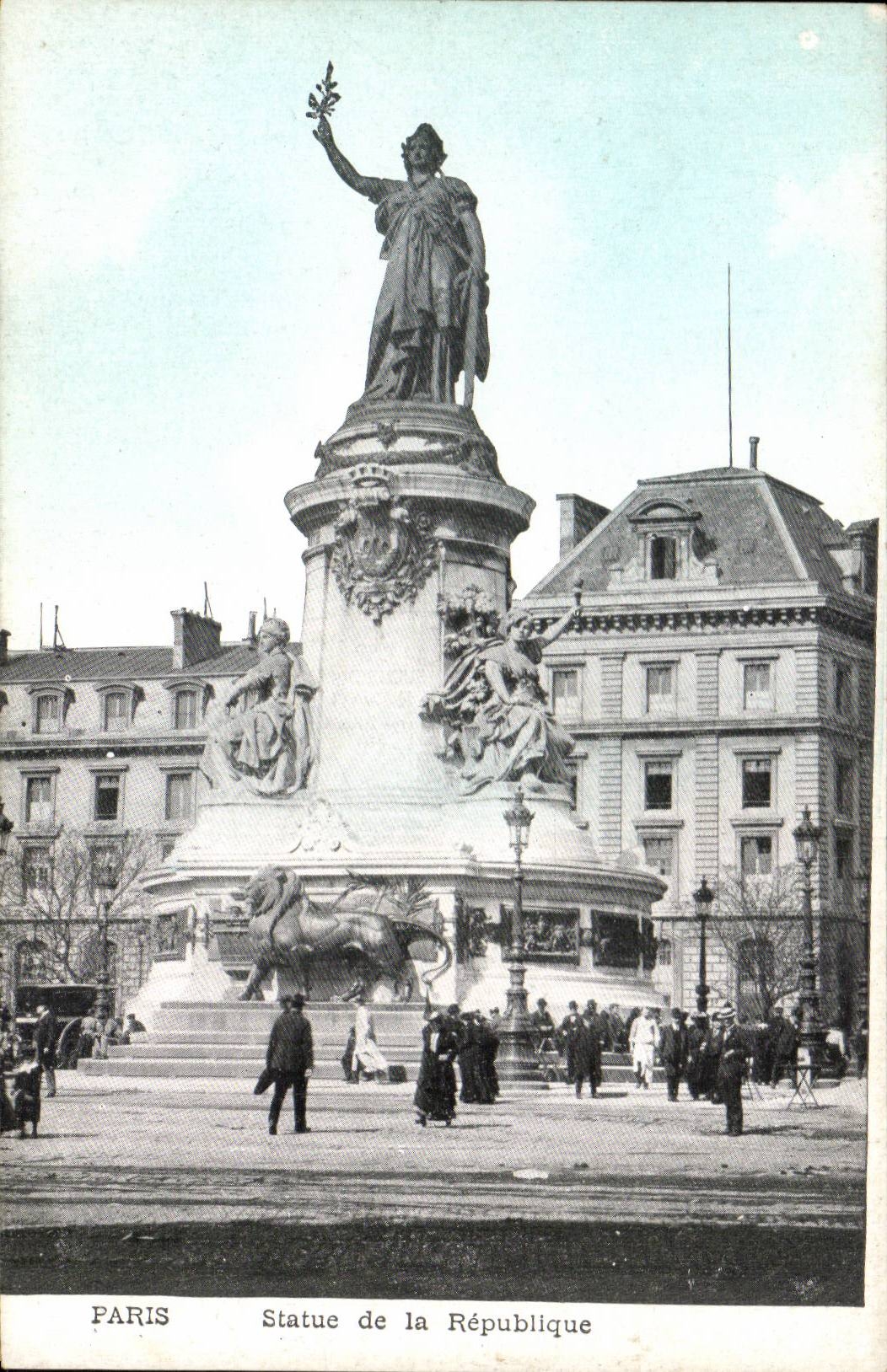 Paris 10 - Statue de la Republique - CPA 