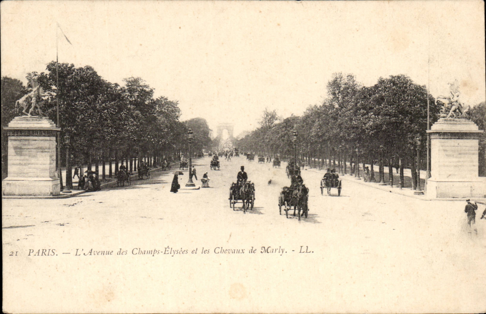 Paris - 8 - Les Champs Elysees et des Chevaux de Marly - CPA - 