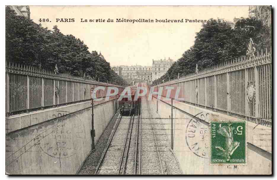 Paris — La sortie du Métropolitain boulevard Pasteur — Éditeur C. M. n° 486