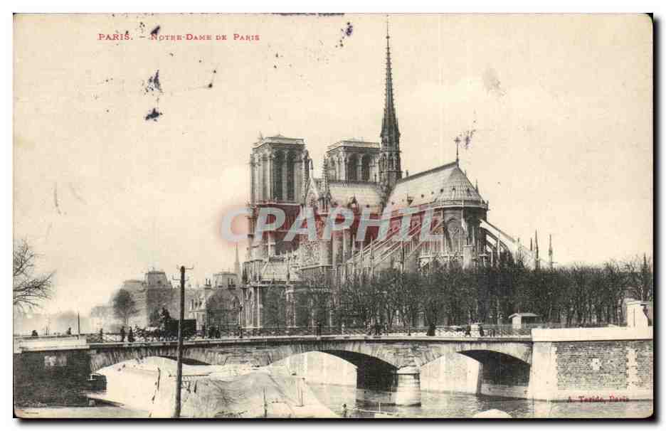 Paris 4 - Notre Dame de Paris - CPA 