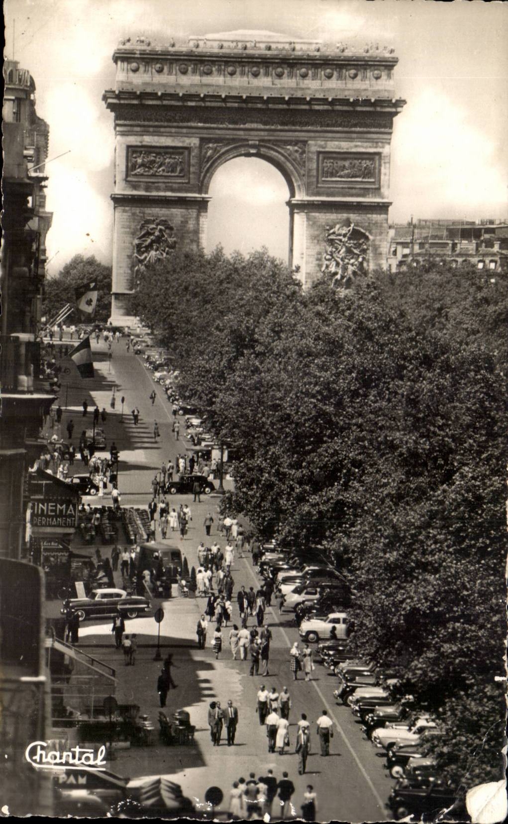 Paris CPA Les Champs Elysees vers l'arc de triomphe