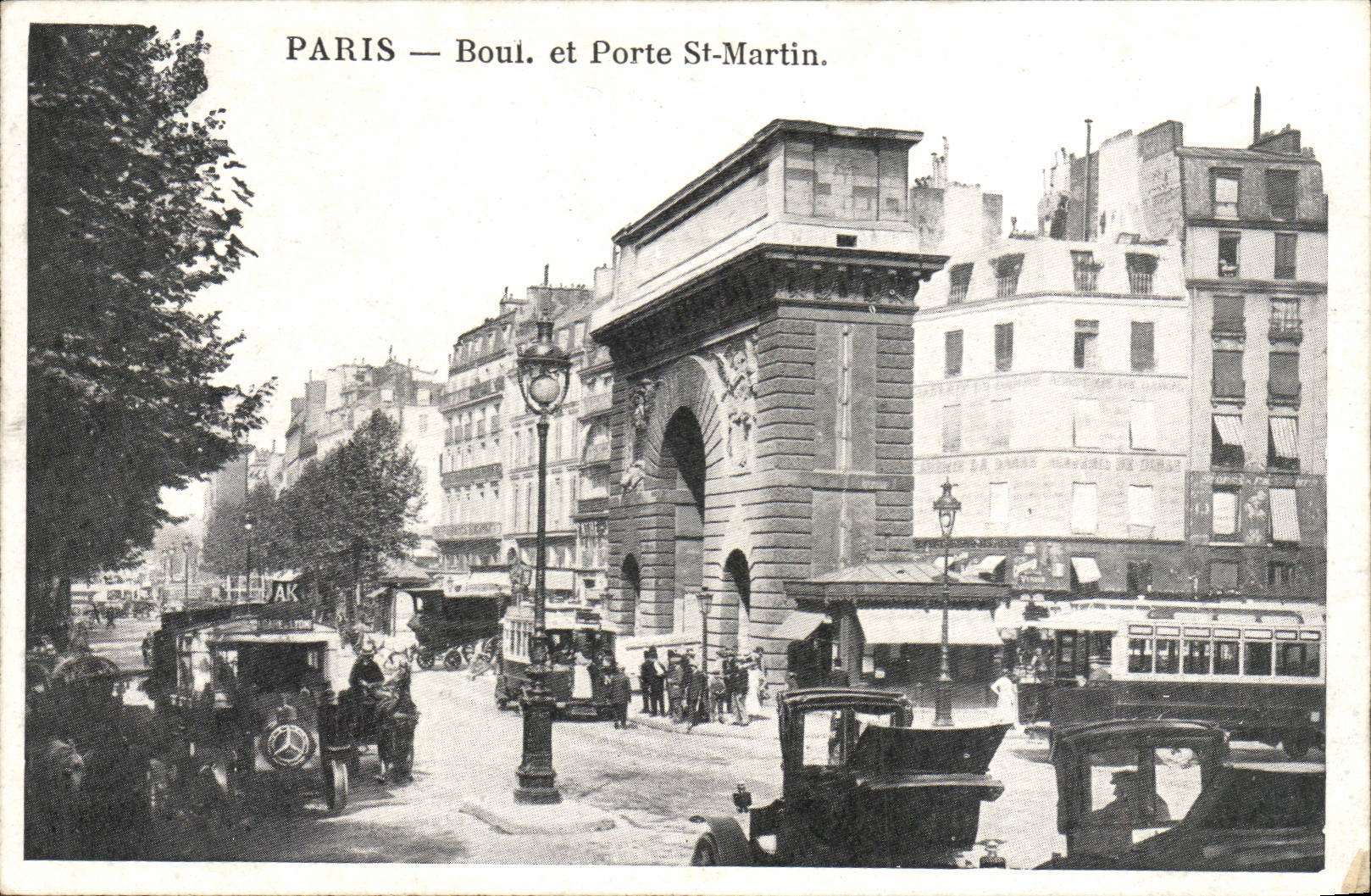 Paris CPA Boulevard et Porte Saint Martin