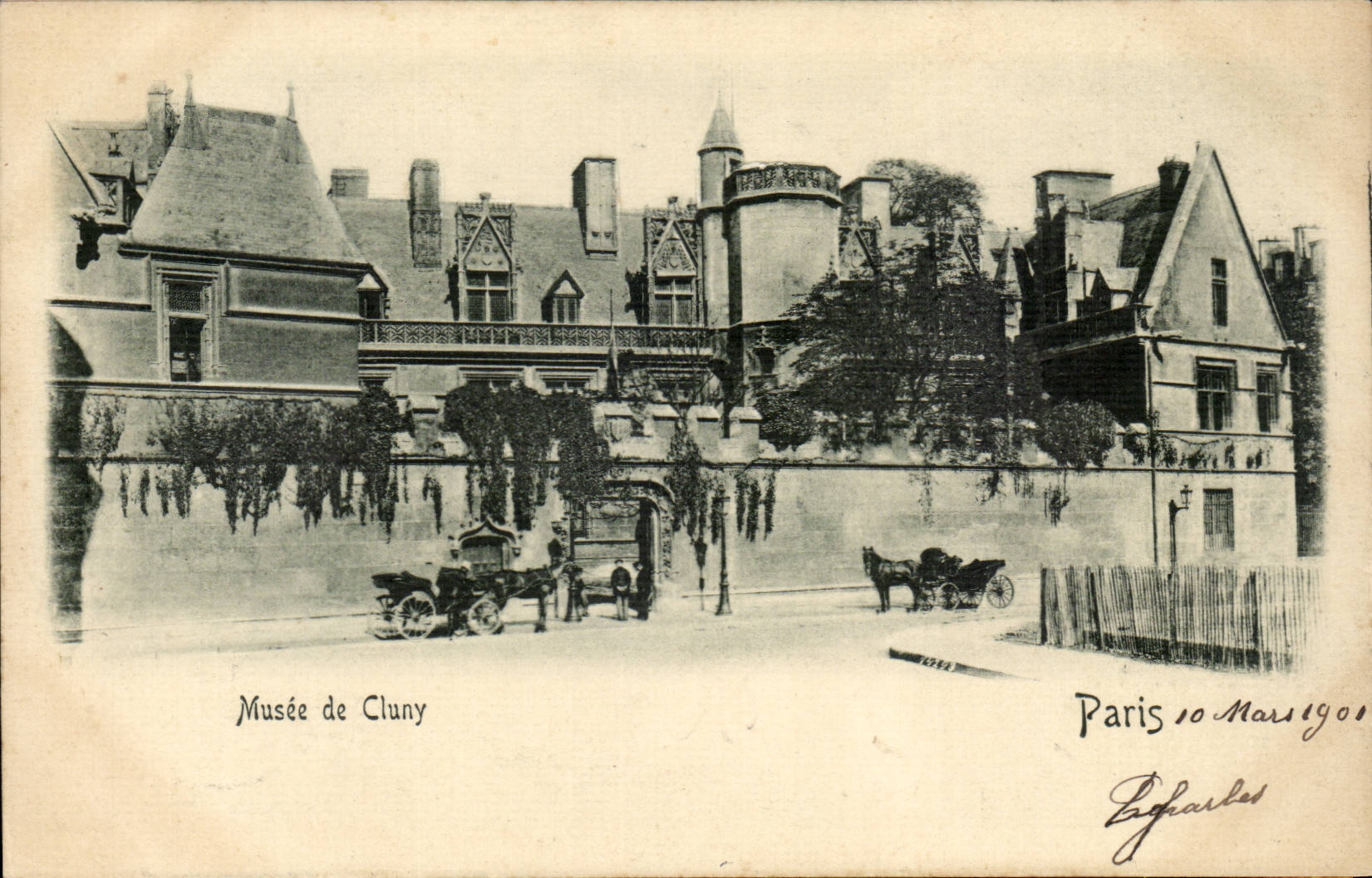 Paris CPA Musee de Cluny (dessin en relief !)
