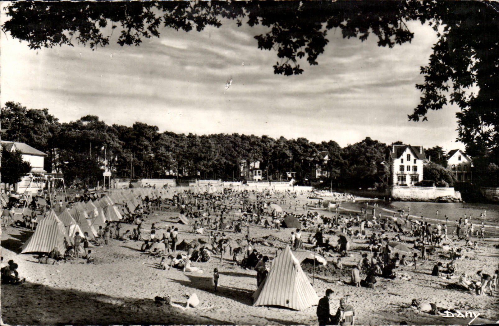 Saint-Palais-sur-Mer — The Beach — Photo J. MARCOU