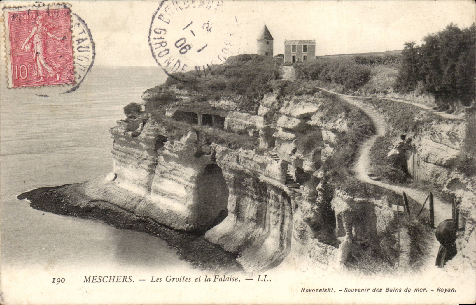 Meschers CPA Les grottes de la falaise 