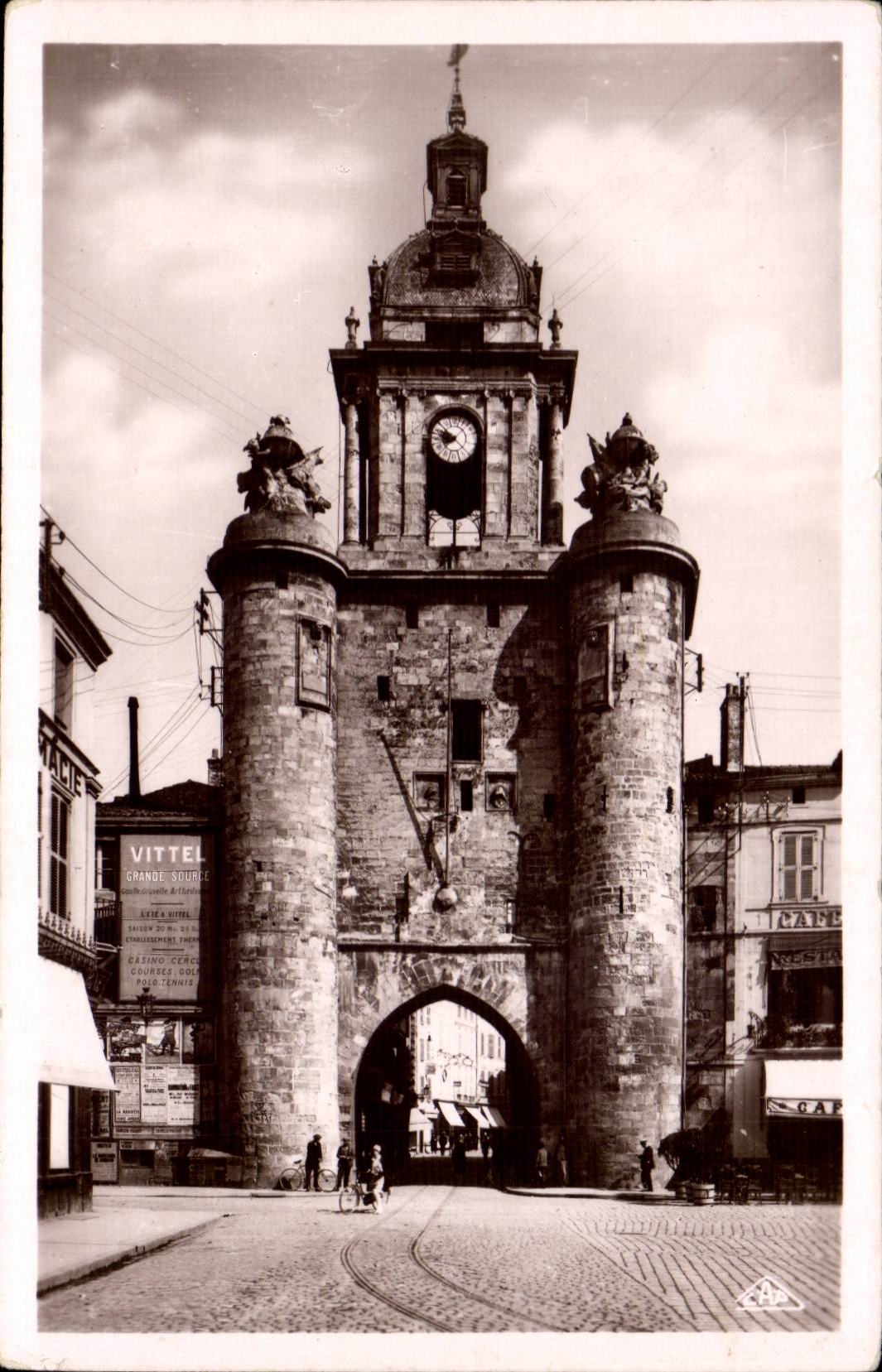 La Rochelle — Tour de la Grosse Horloge — «Real-Photo» C. P. Strasbourg