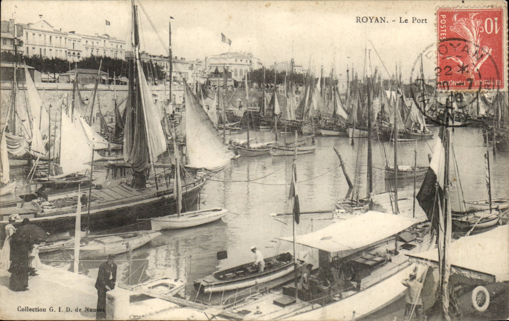 Royan CPA Le port (bateaux)