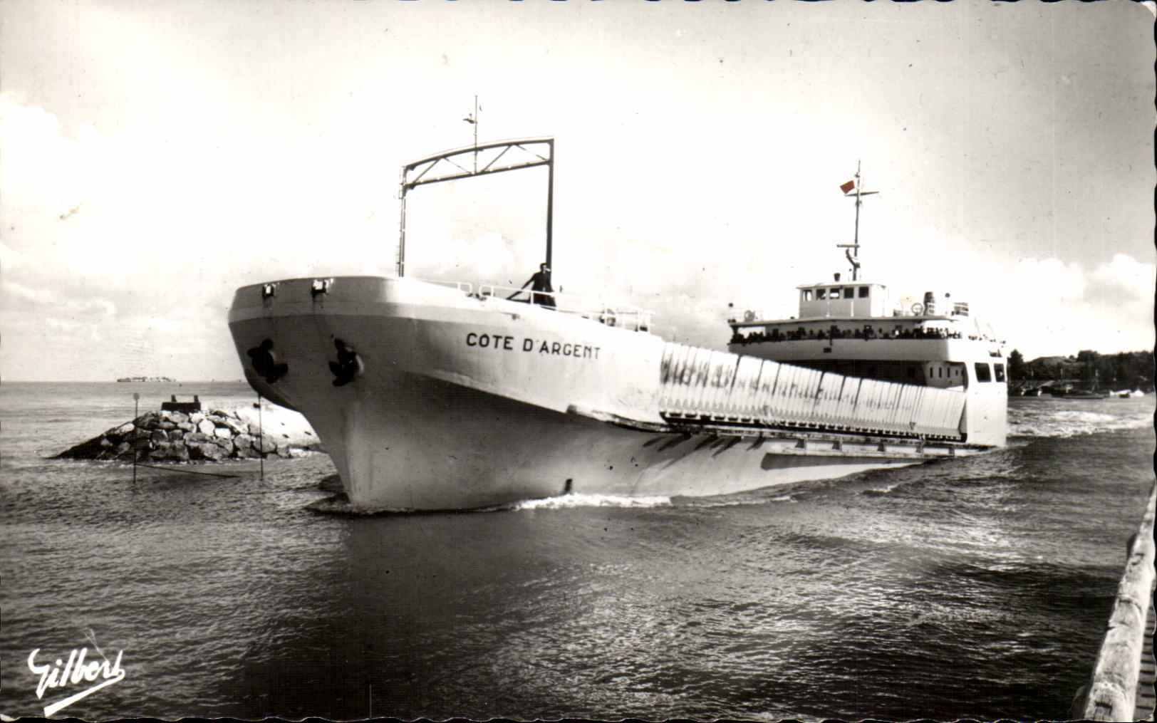 CPA Traversee de Royan de Grave (bateau)