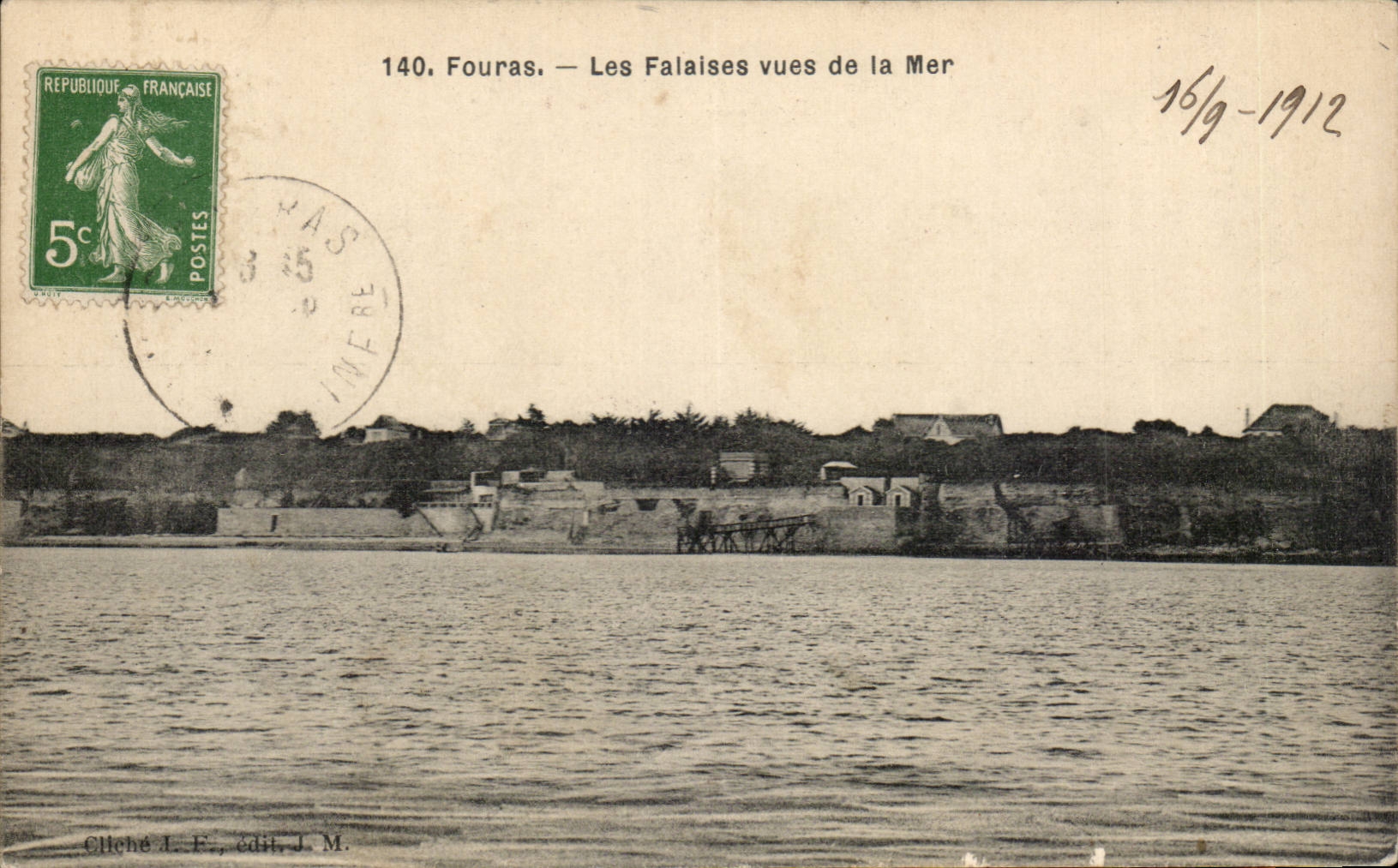 Fouras CPA Les falaises vues de la mer