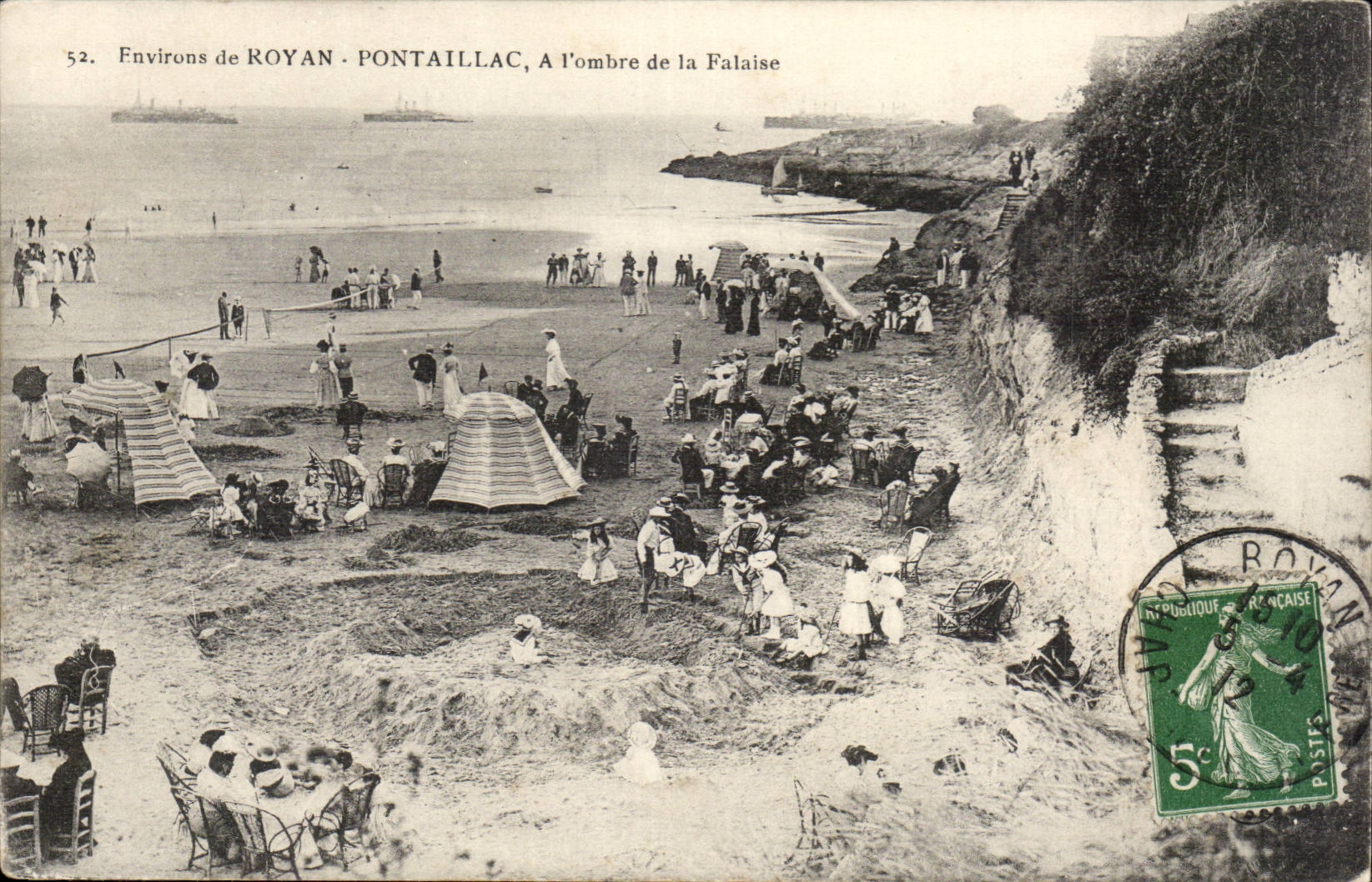 Environs de Royan Pontaillac CPA A l'ombre de la falaise
