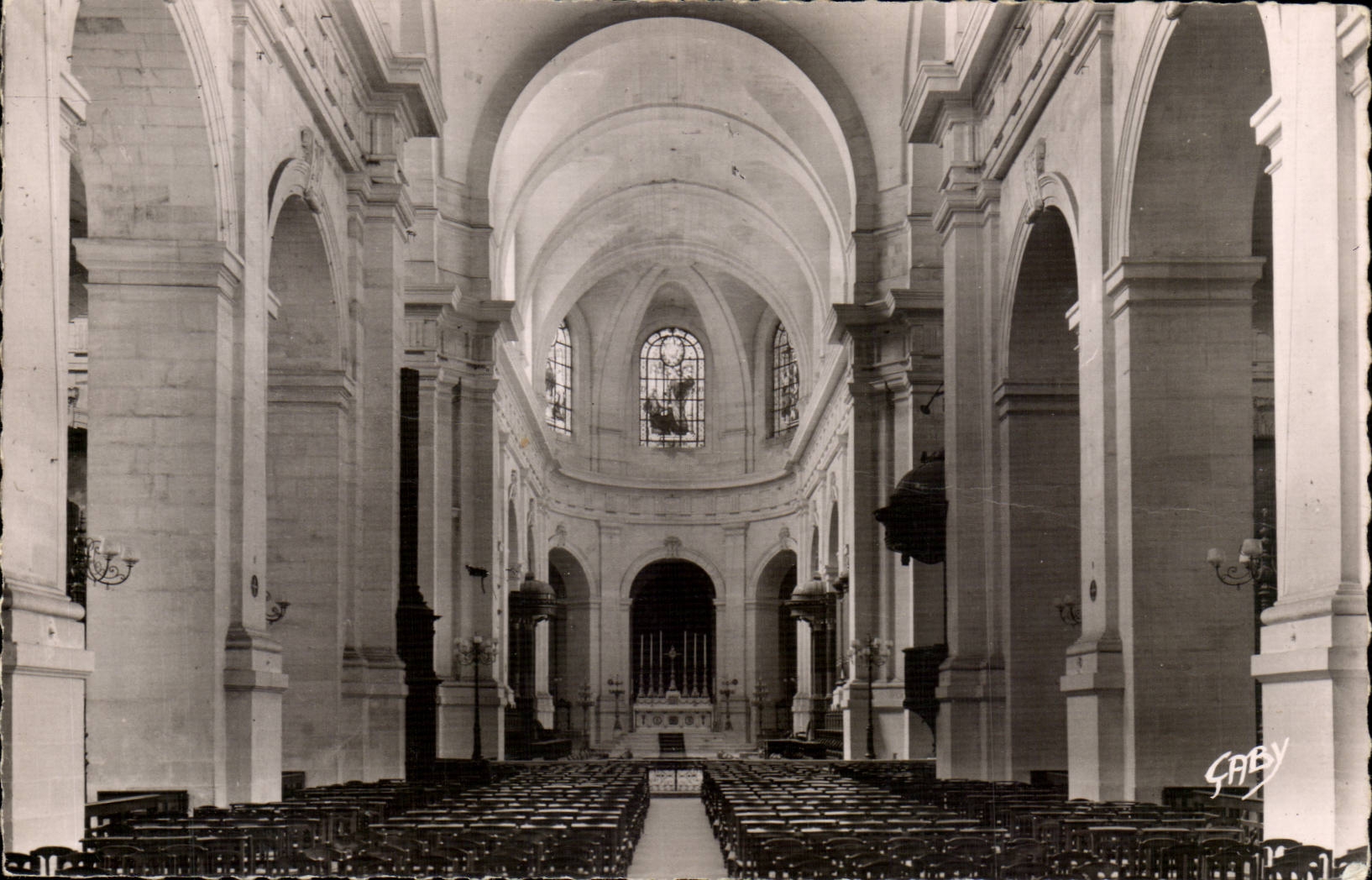 Intérieur de la Cathédrale — La Rochelle (Ch.-Mme) — Éditions GABY