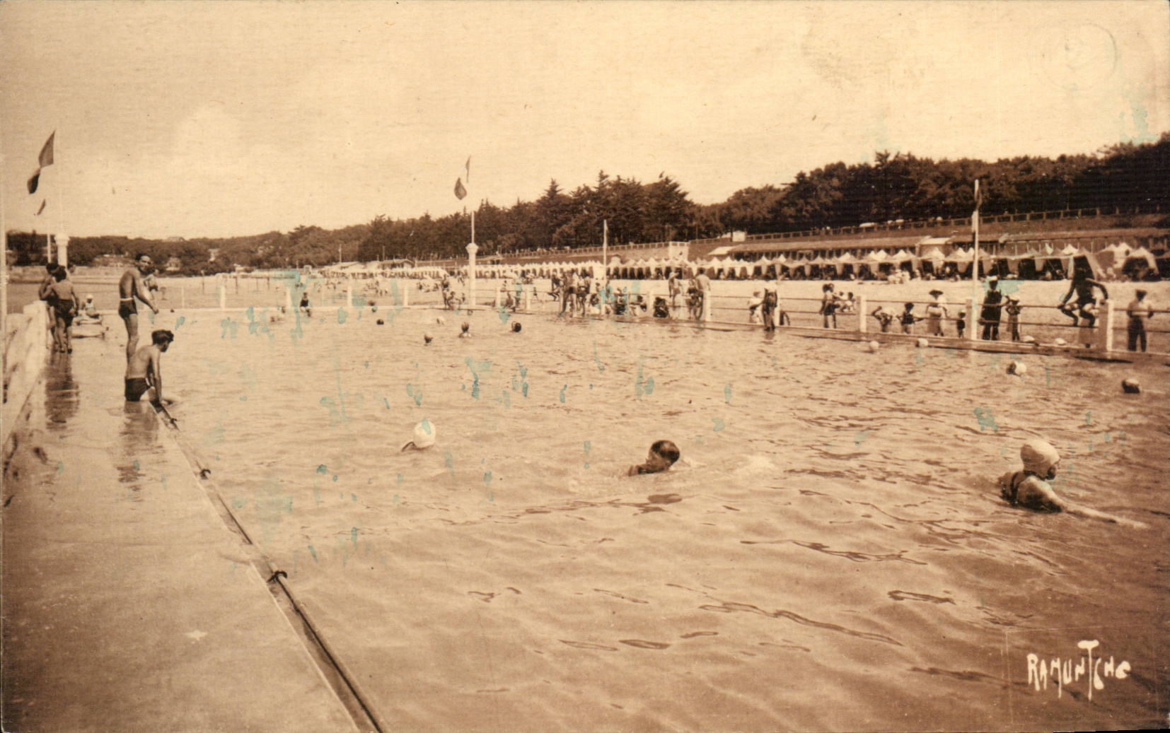 Fouras - Piscine de la Plage - La Citadelle - CPA 