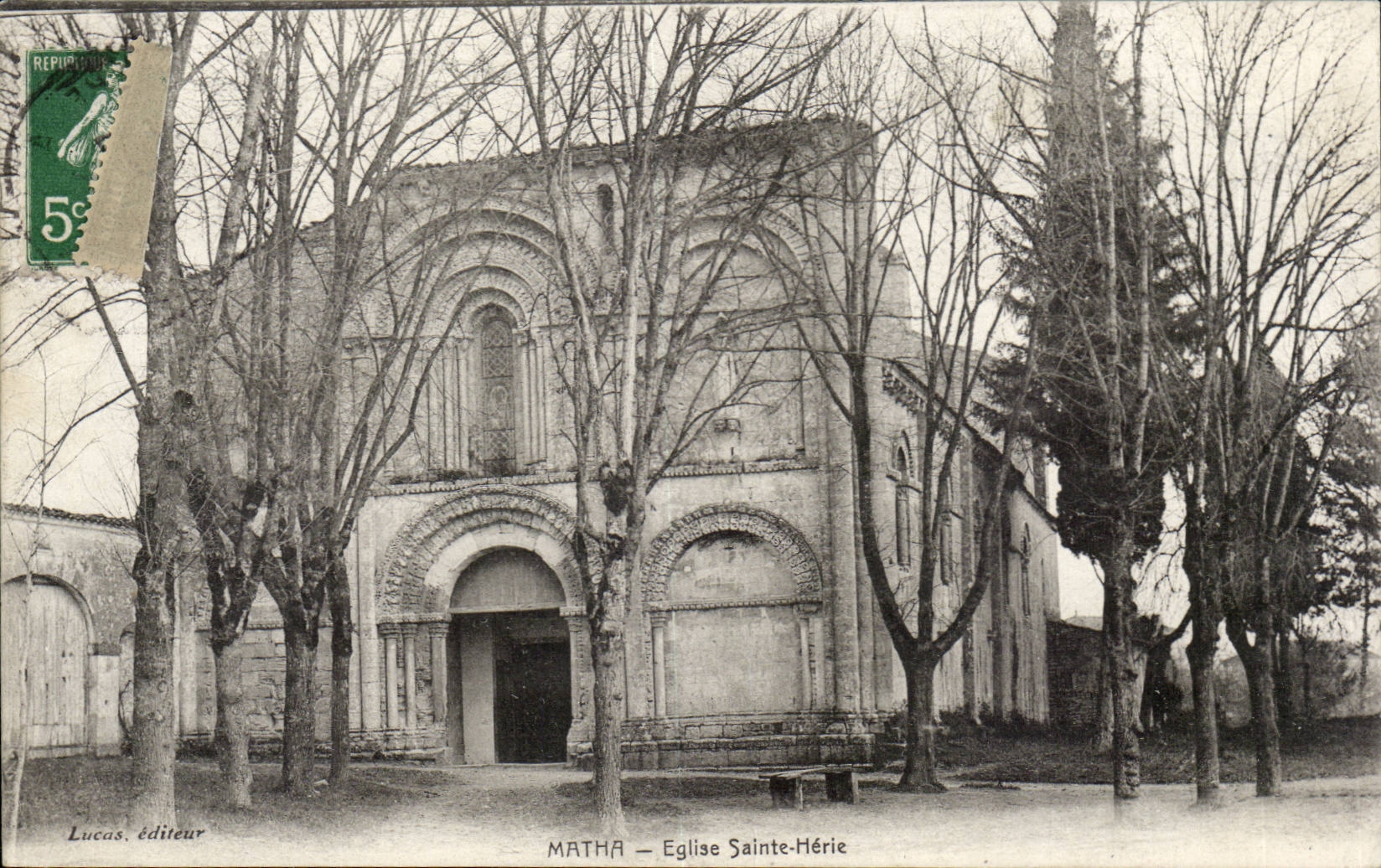 Matha CPA Eglise Sainte Herie