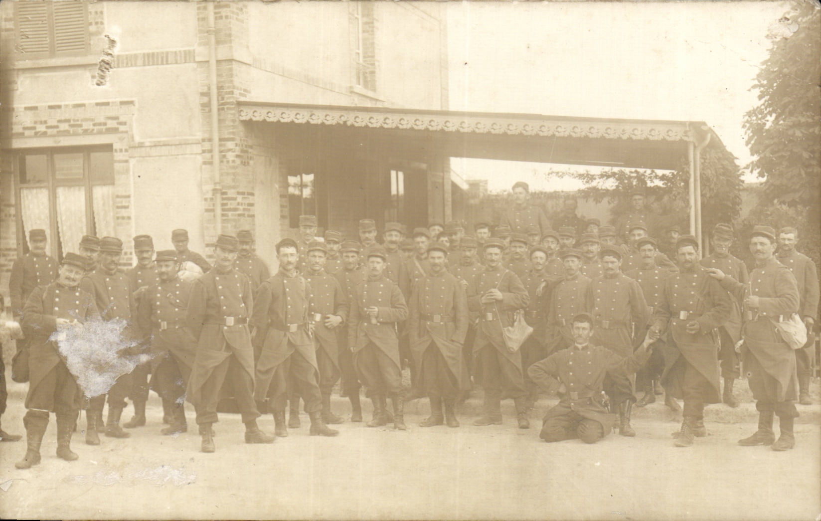 CPA Militaria CARTE PHOTO Soldats 