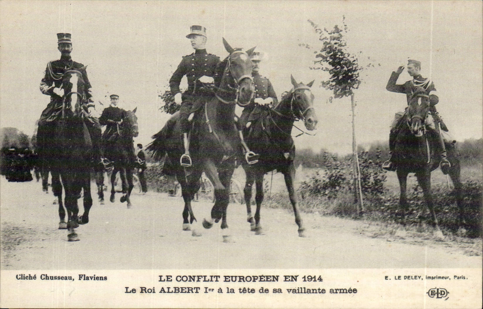 El Rey Alfonso I a la cabeza de su valiente ejército — El conflicto europeo en 1914 — E. Le Deley, impresor, París
