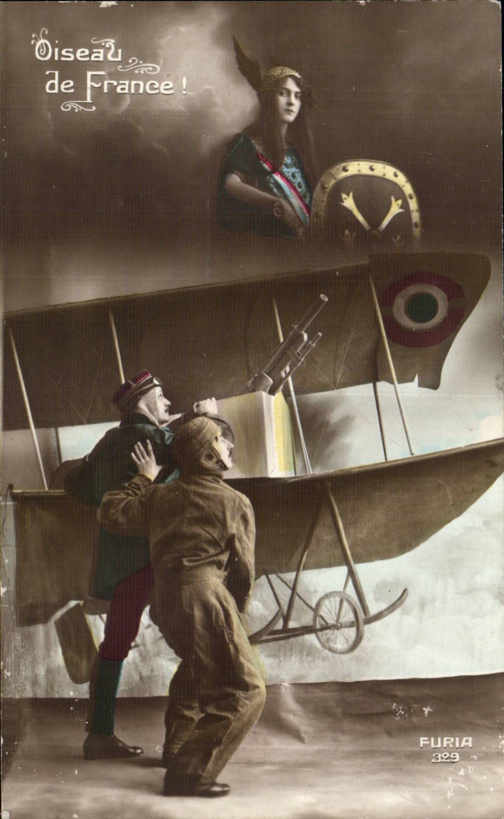 CPA Militaria oiseau de France (avion)