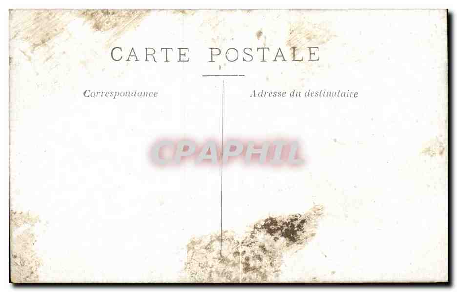 CPA Militaria A la caserne Ajustement de la ceinture zouaves — Rückseite