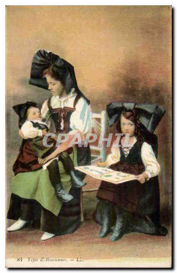 CPA Types d'alsaciennes (folklore coiffe costume)