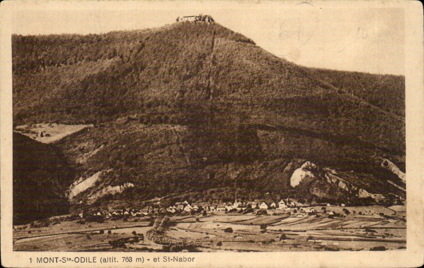 Mont-Saint-Odile (altit. 768 m) et St-Nabor — vue panoramique — éditeur non identifié, n° de série 1