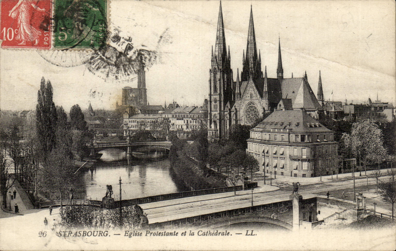 Strasbourg CPA Eglise protestante et la cathedrale