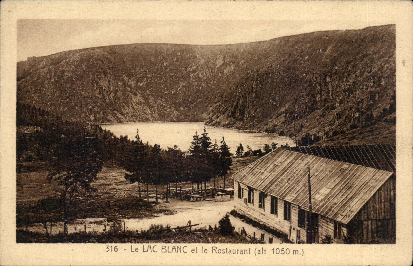 CPA Le lac blanc et le restaurant