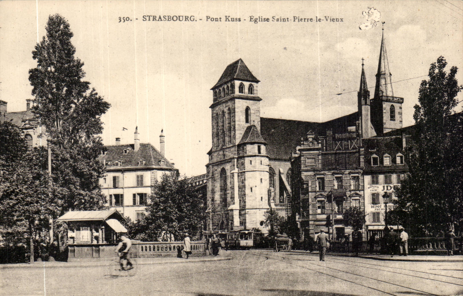 CPA Strasbourg Pont Kuss Eglise Saint Pierre le vieux
