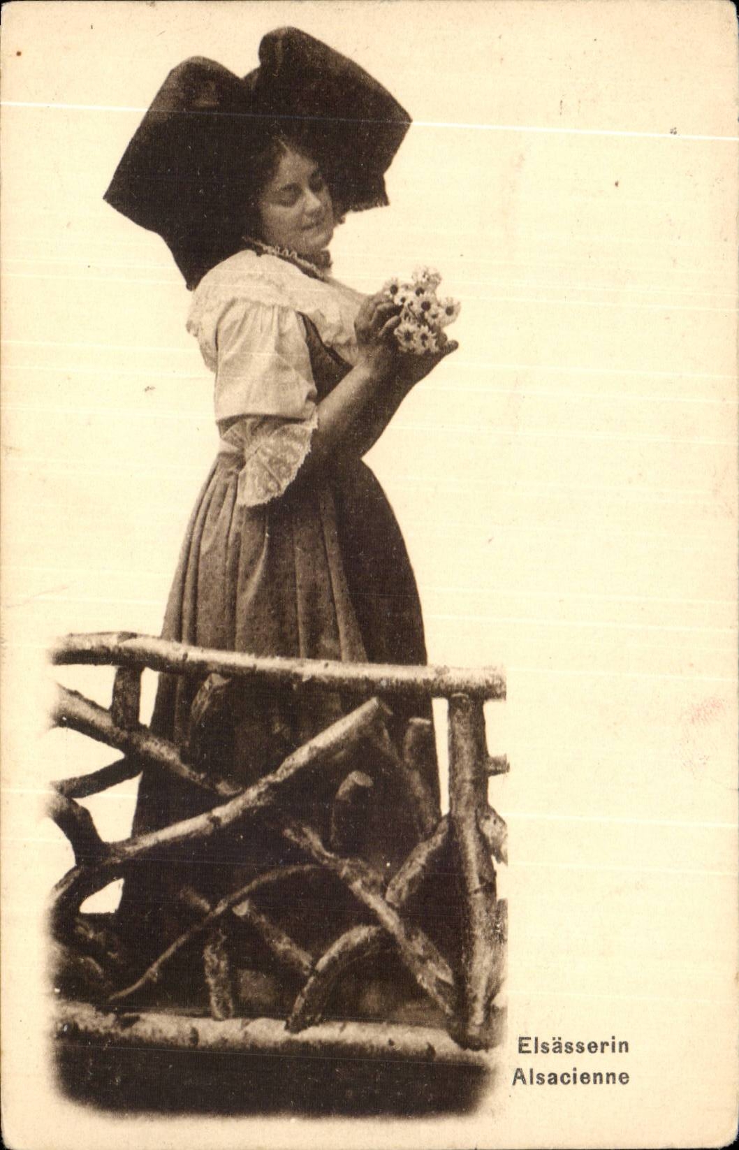 Femme en costume alsacien — Elsässerin — éditeur non identifié, n° de série 4