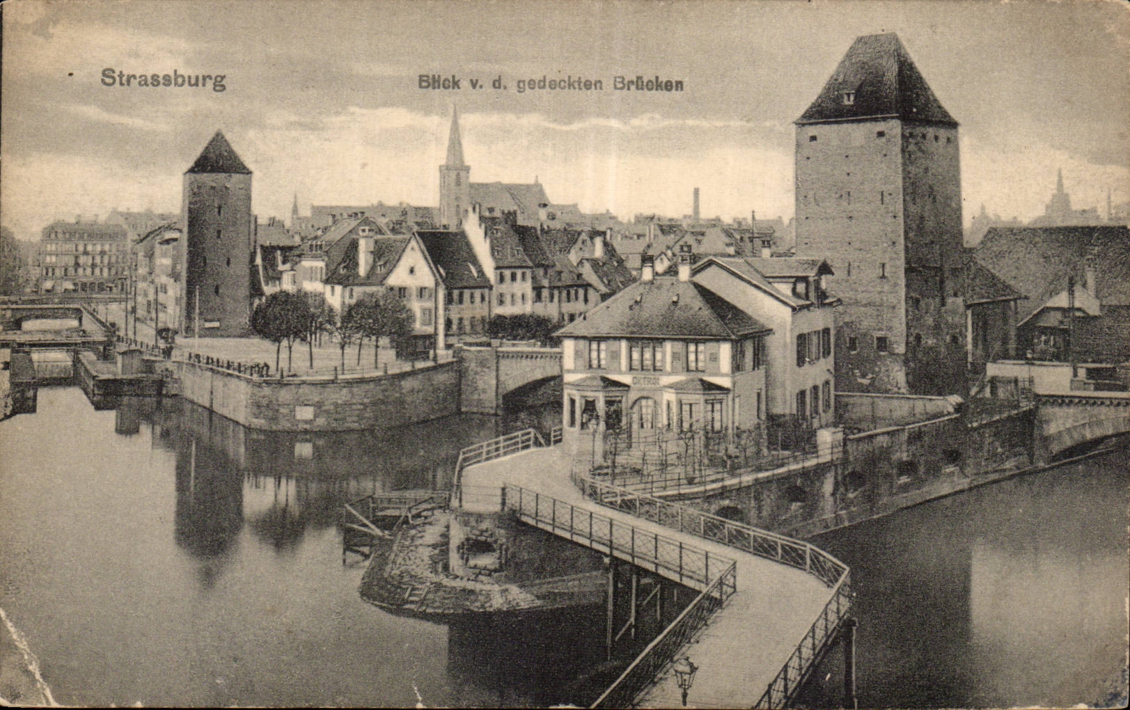Strassburg — Vue de la ville depuis les ponts couverts — éditeur non identifié