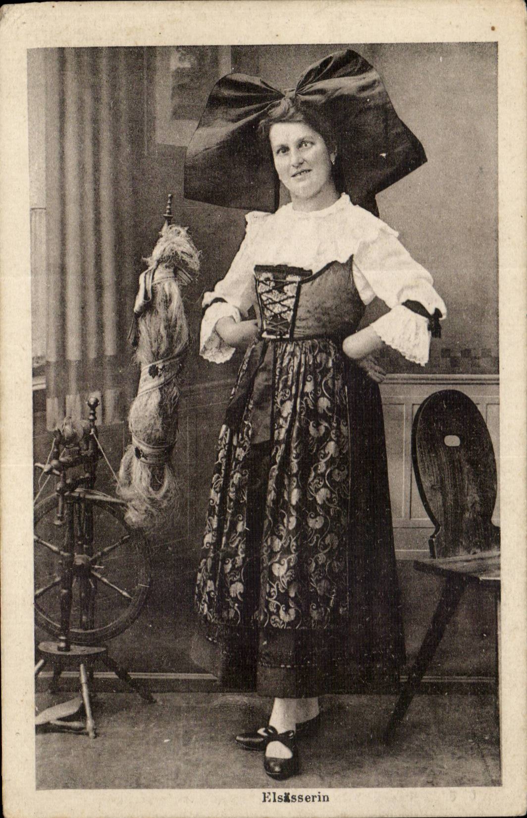 Folklore - Costumes - Elsasserin - Femme CPA 