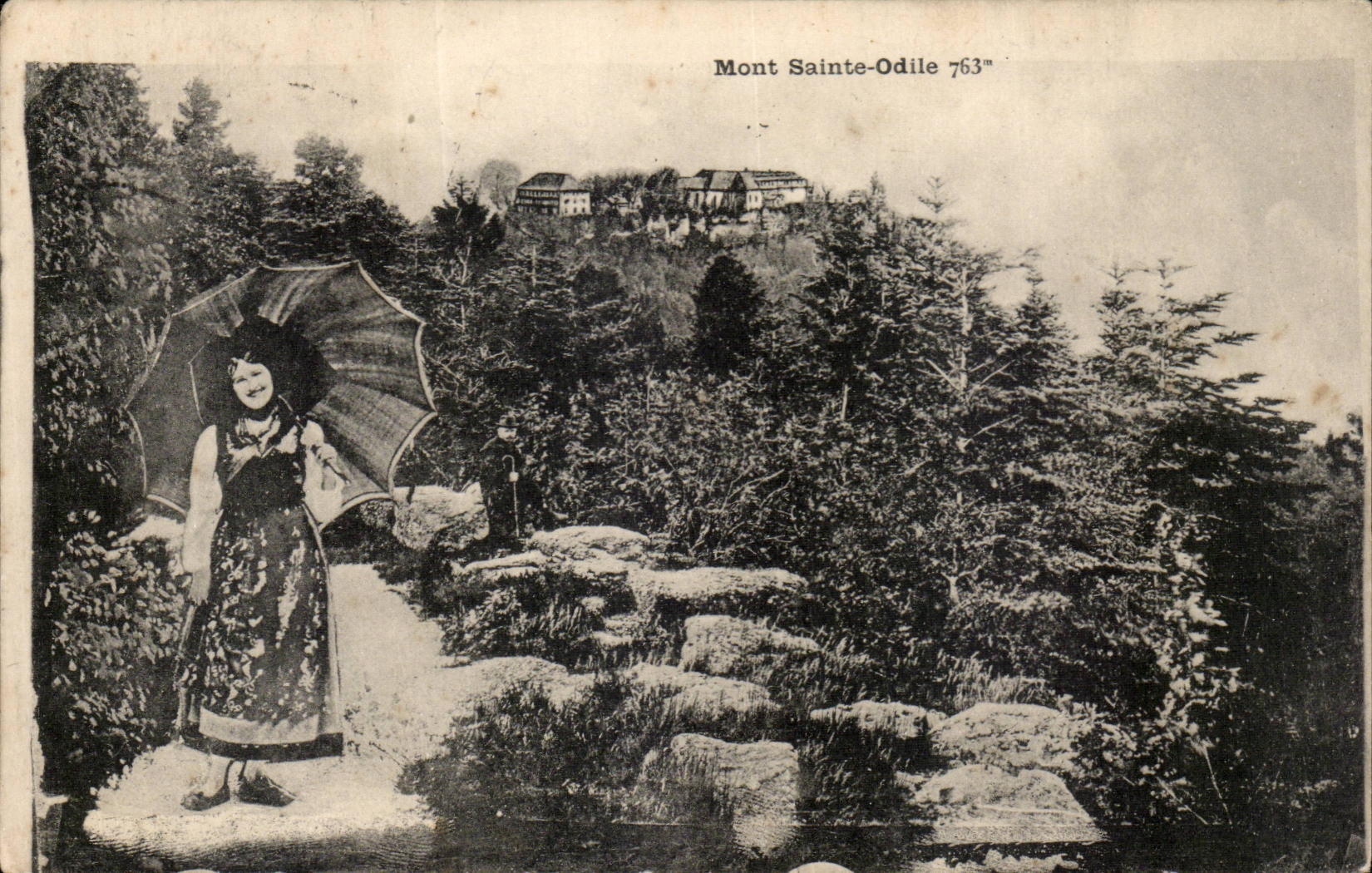 Mont Sainte Odile - Femme avec parasol CPA 