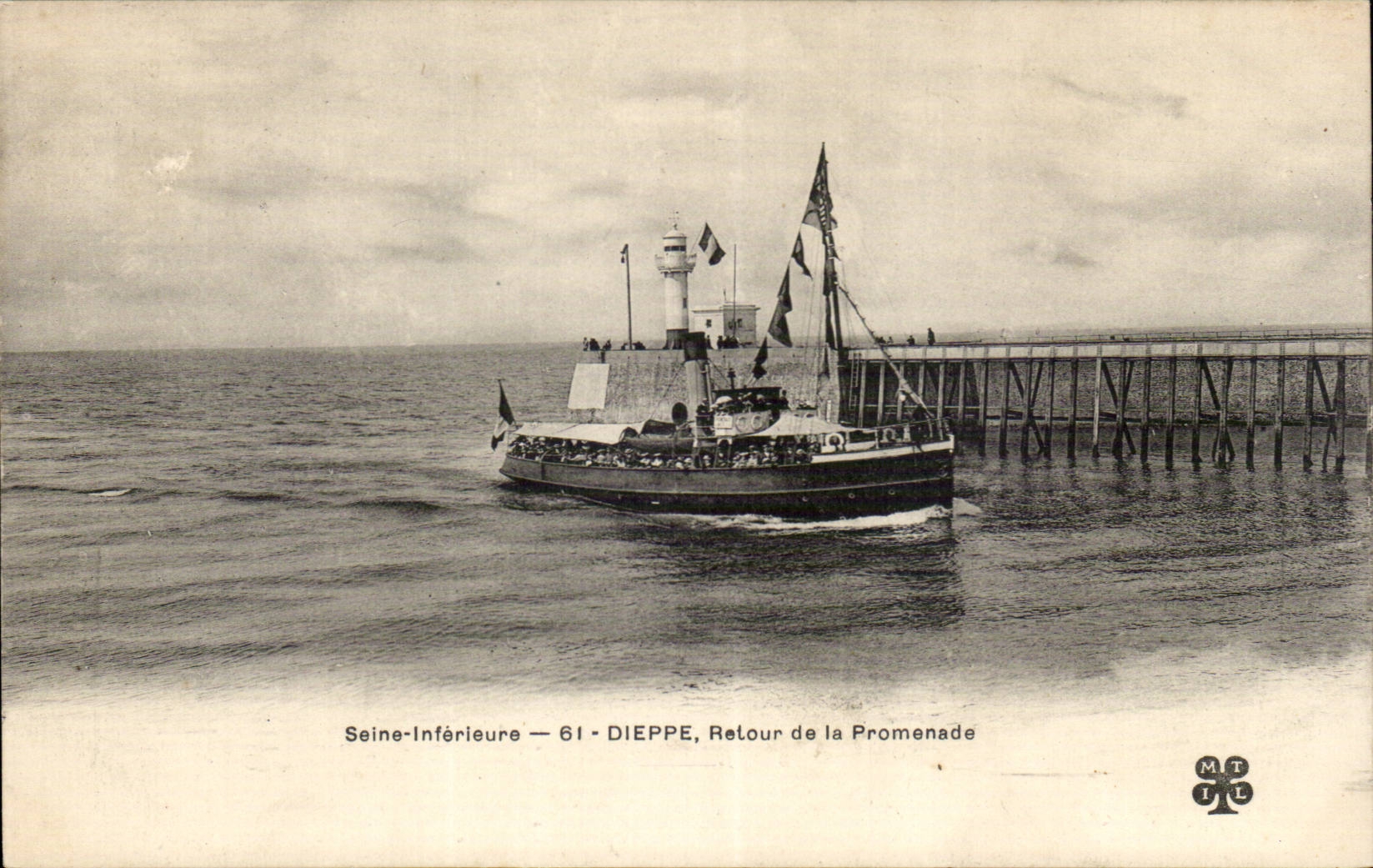 Dieppe - Retour de la Promenade - CPA 