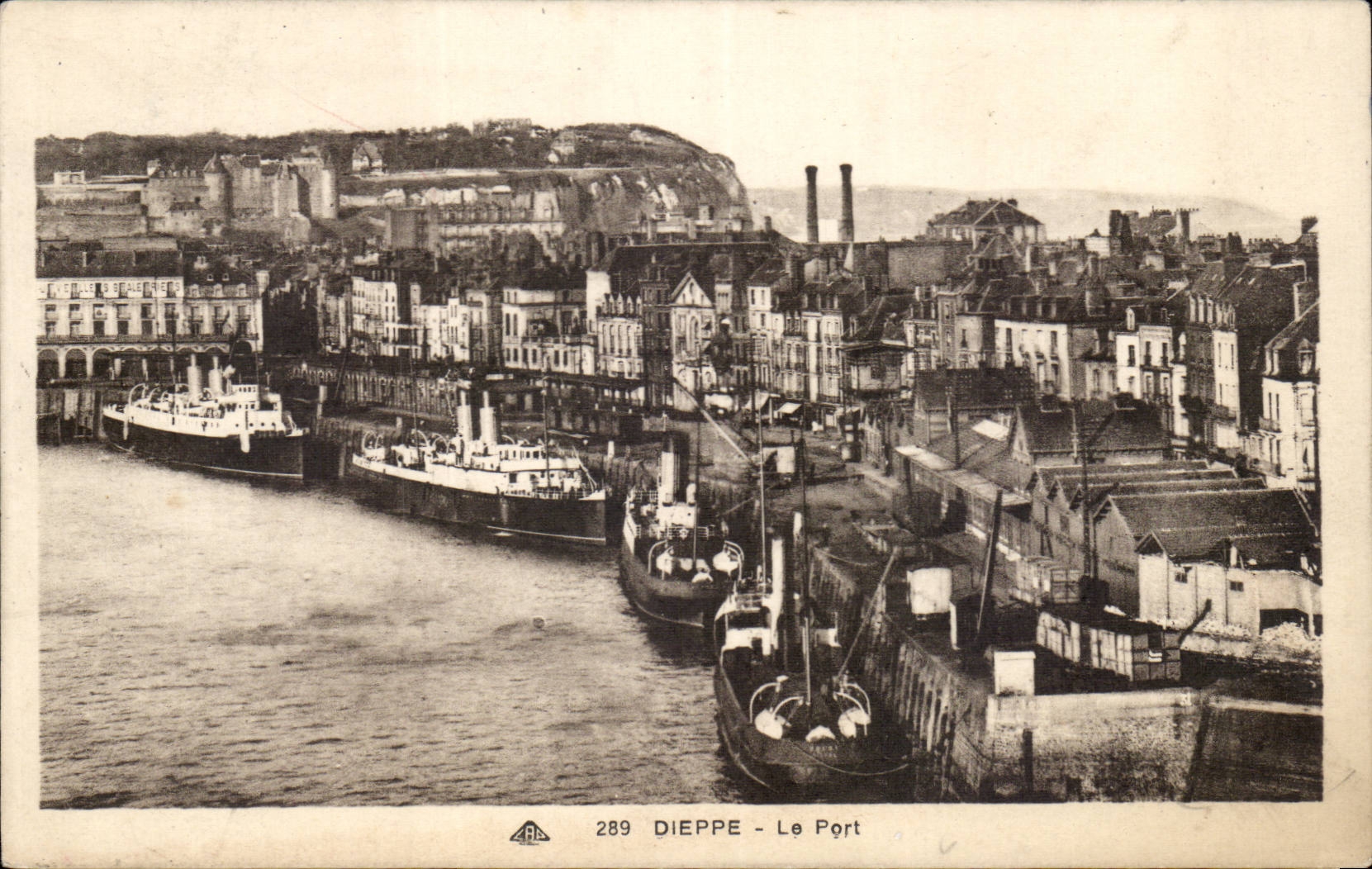 Dieppe - Le Port CPA 