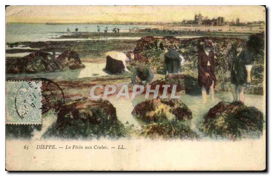 Dieppe - Le Peche aux Crabes - Crab fishing CPA 