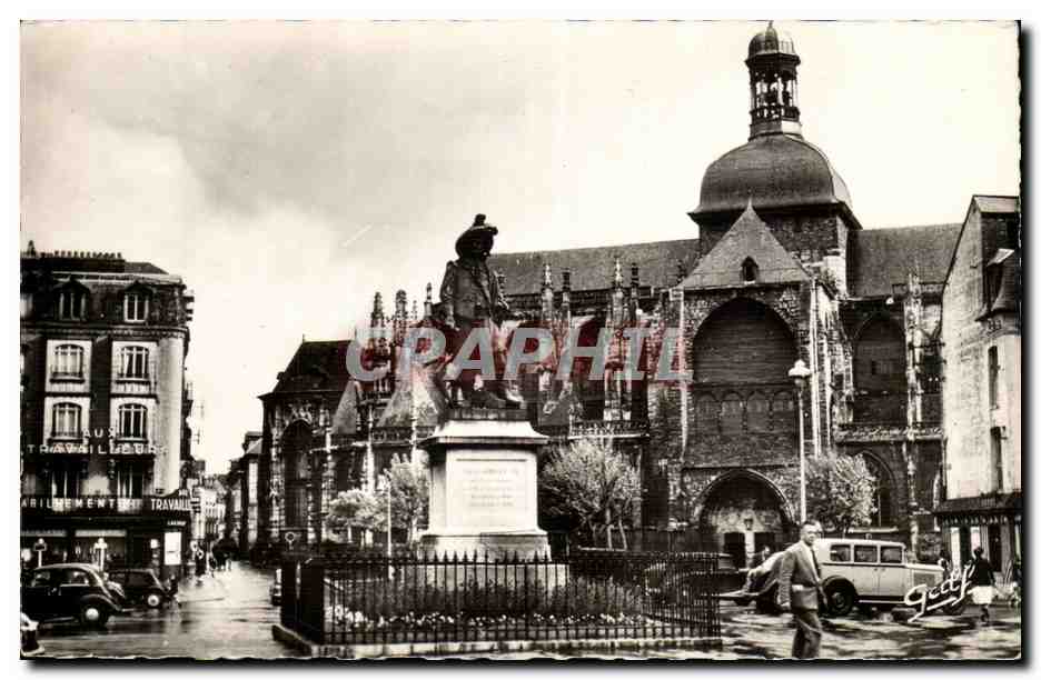 Dieppe - Statue Duquesne et l'Eglise Saint Jacques - CPA 