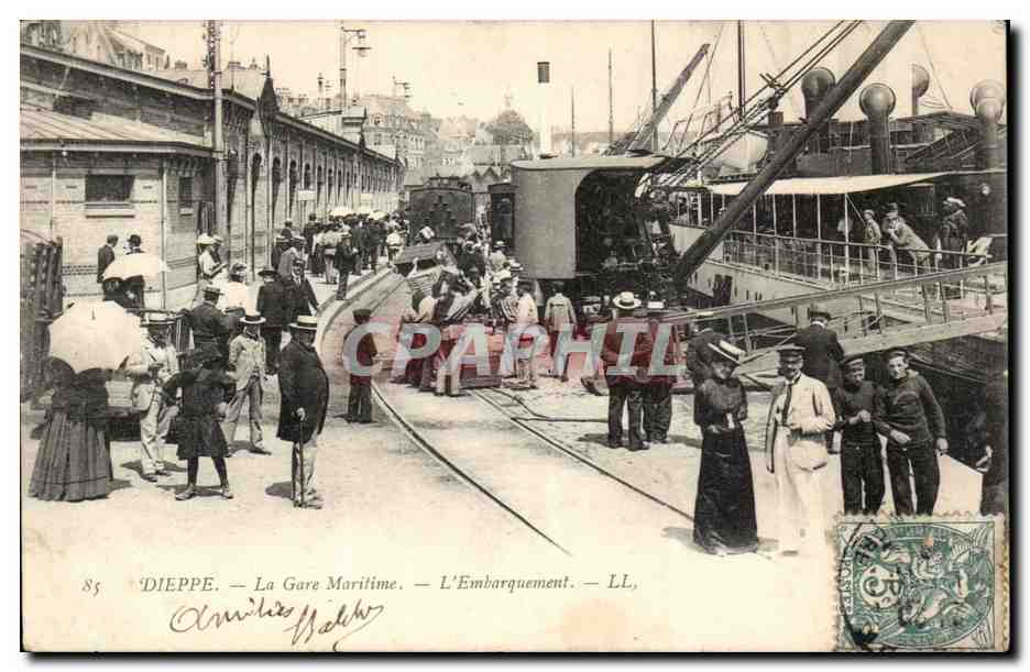 Dieppe — La Gare Maritime — L'Embarquement — LL