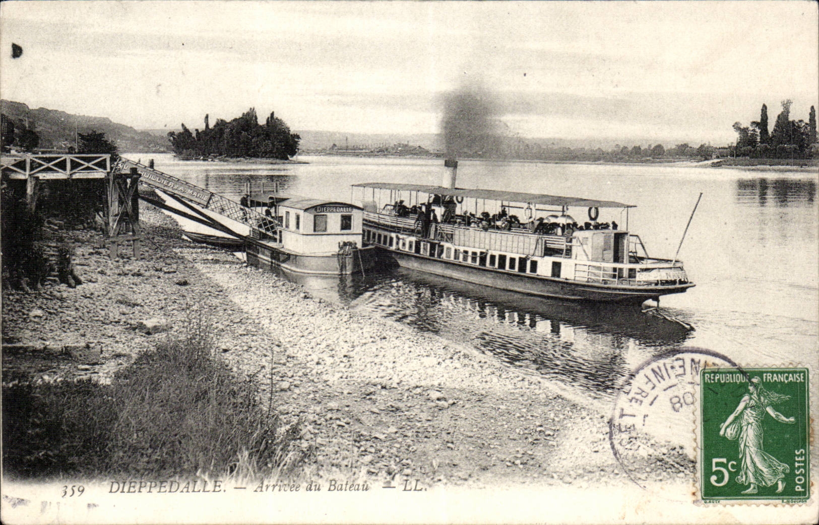 Dieppedalle - Arrivee du Bateau - CPA 