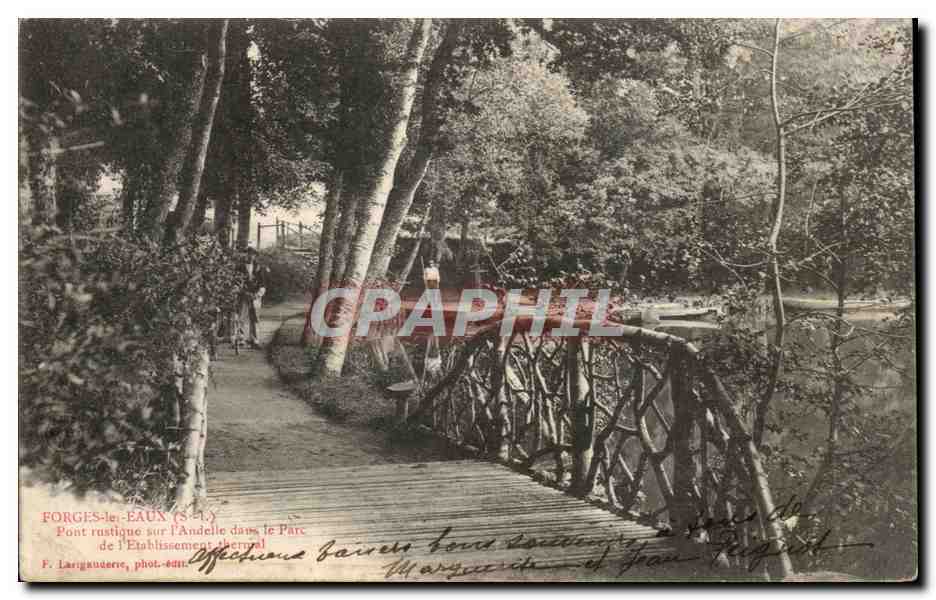 Forges les Eaux - Pont Rustique sur l'Andelle dans le Parc - CPA 