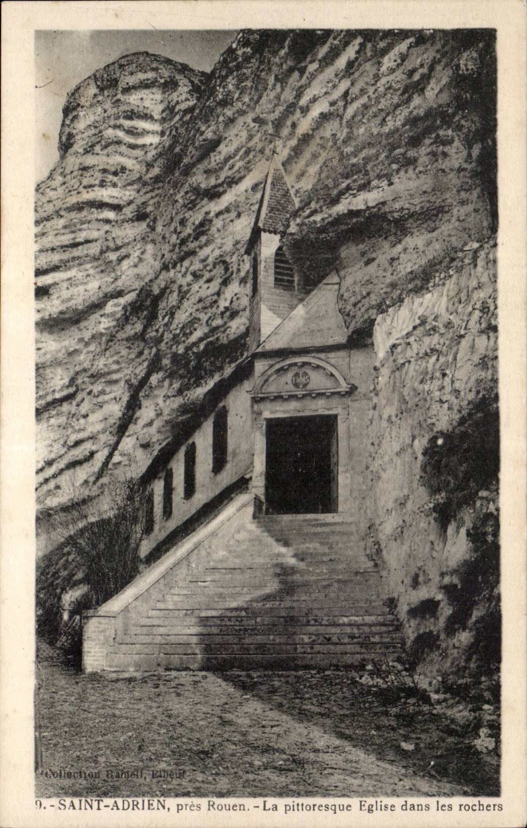 Saint Adrien - La Pittoresque Egise dans les rochers - CPA 